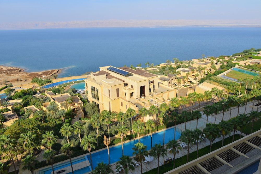 Kempinski Hotel Ishtar Dead Sea Superior Room (King) 5