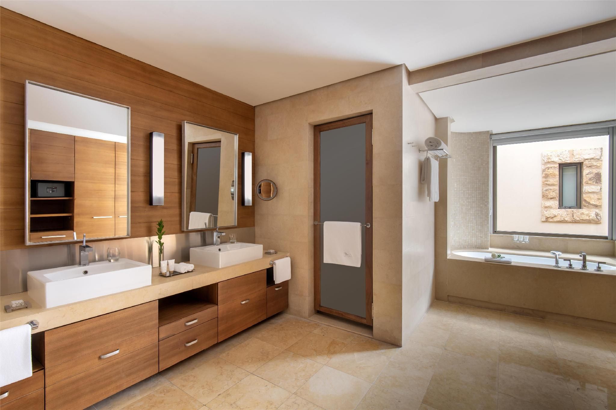 Ishtar Terrace Room King