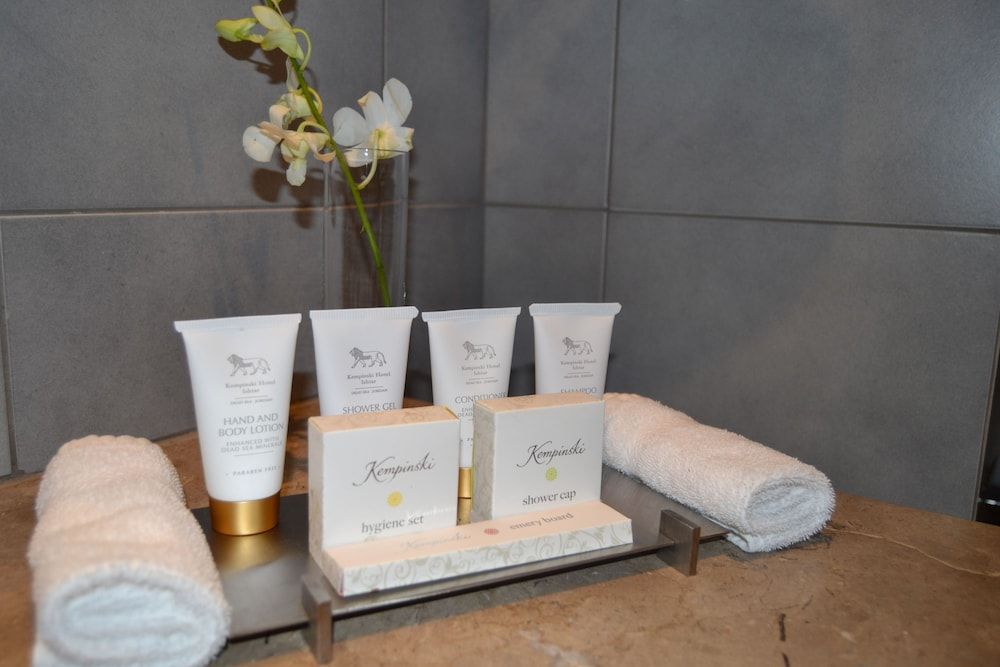 Kempinski Hotel Ishtar Dead Sea Superior Room (King) 8