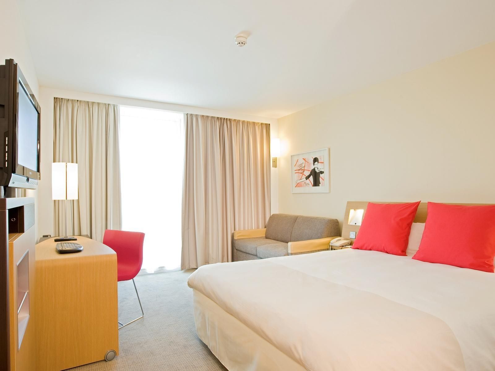 undefined Novotel Edinburgh Park 9