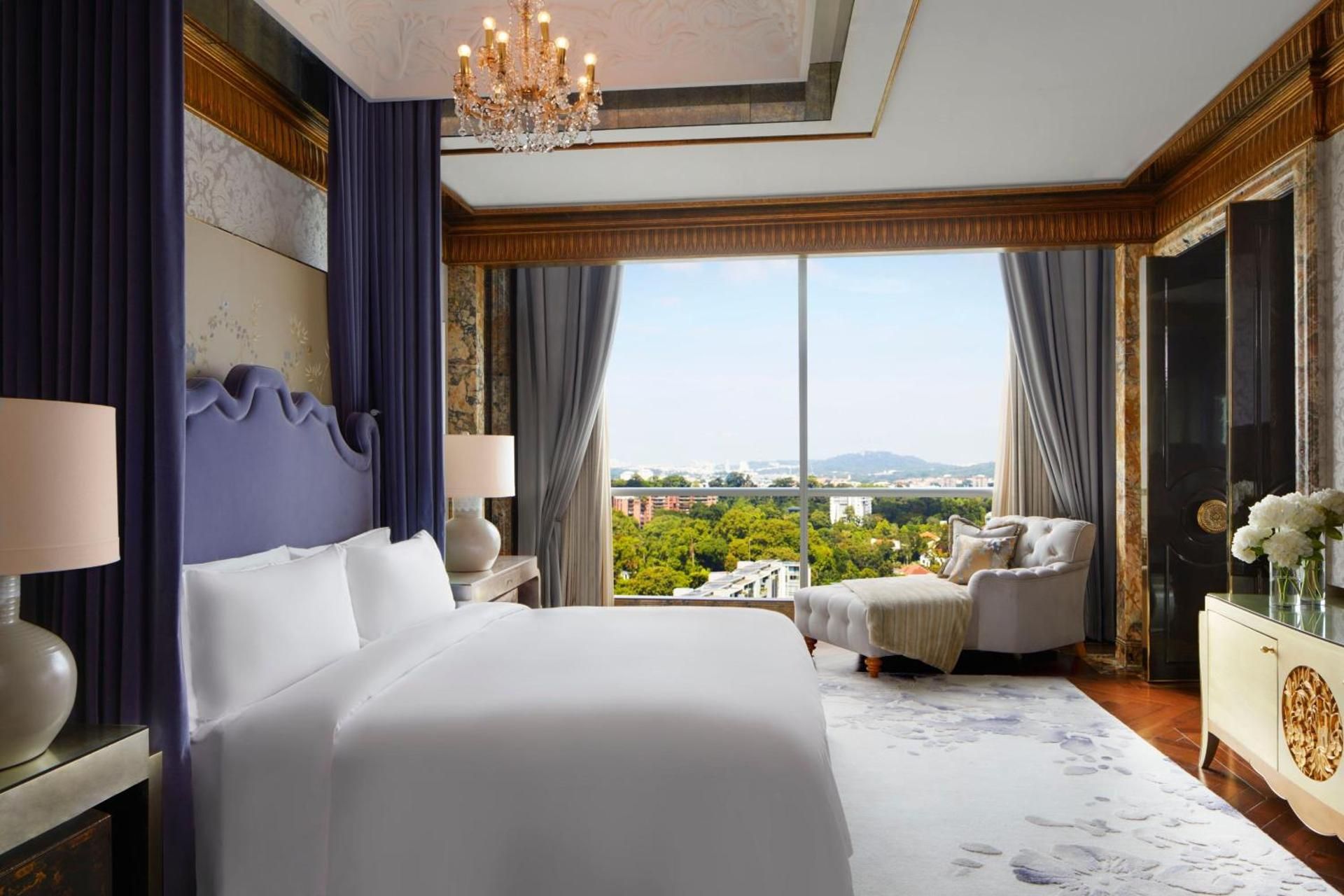 Presidential, Suite, 1 King, Botanical Garden View