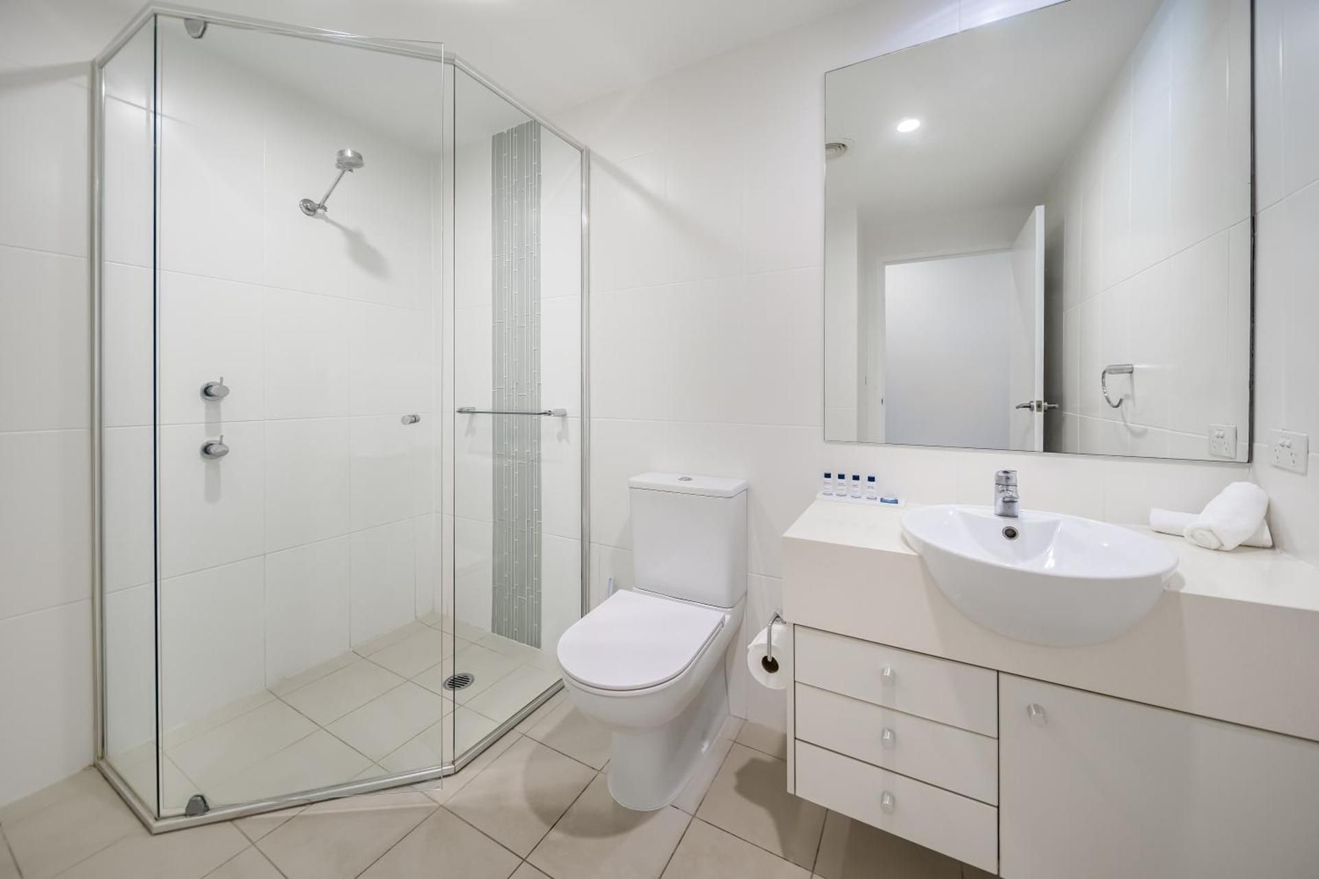 Studio Swimout - No Housekeeping