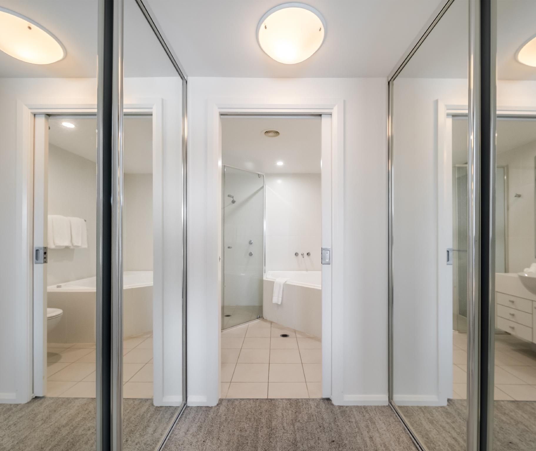 1-Bedroom Lagoon View Apartment