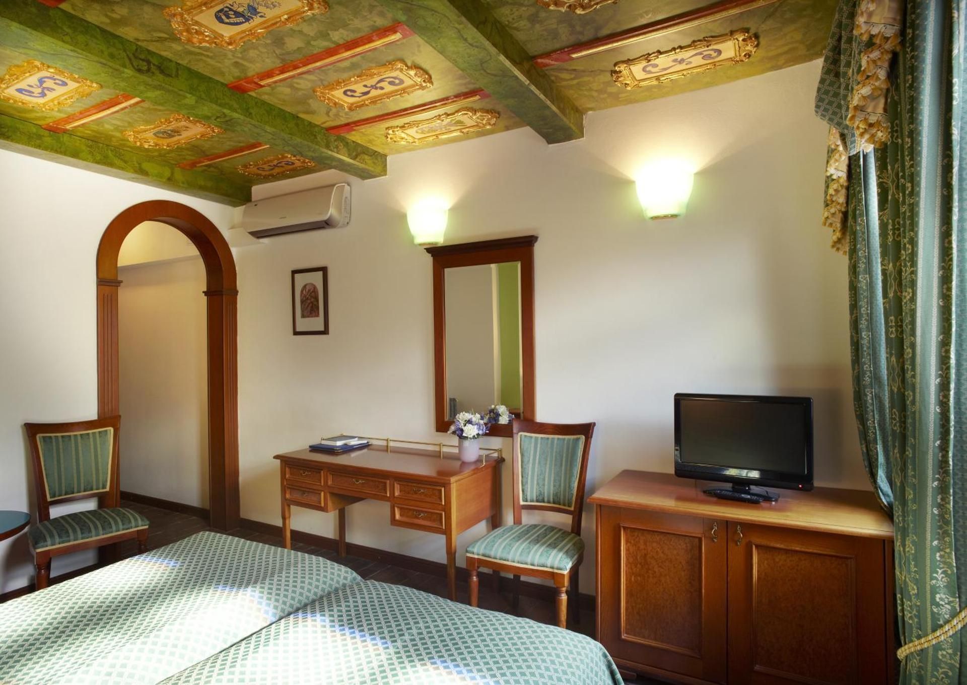 undefined Hotel Royal Ricc 5