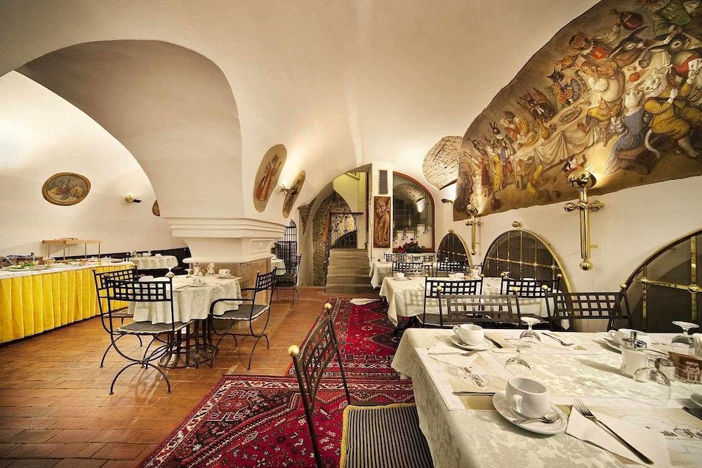 undefined Hotel Royal Ricc 9