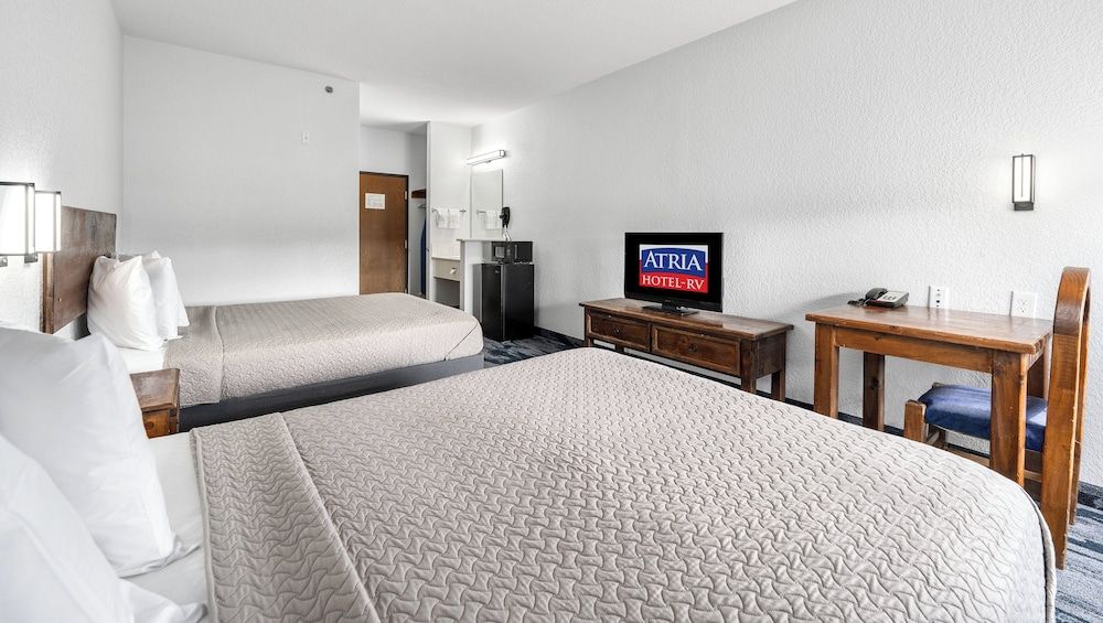 Double Room, 2 Queen Beds, Smoking