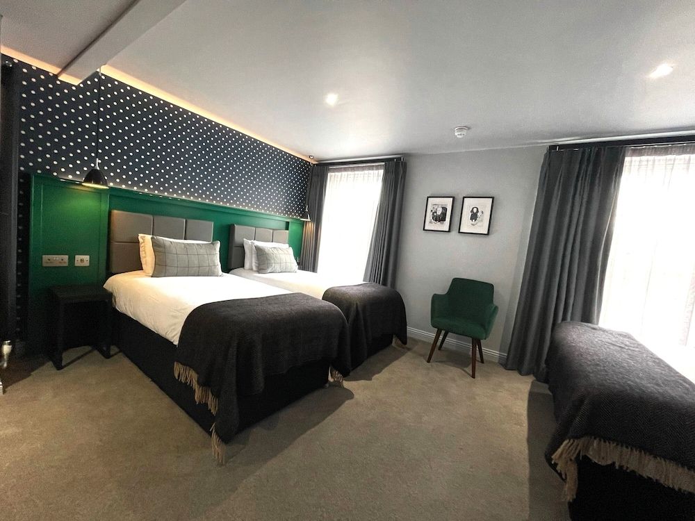 The Churchill Hotel Family Room