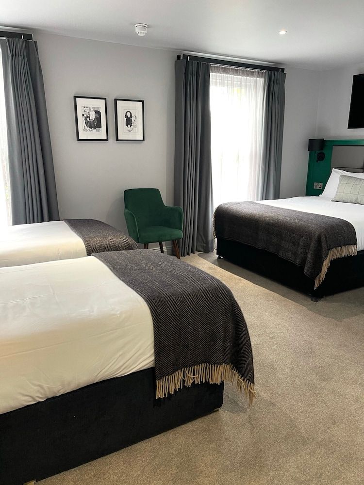 The Churchill Hotel Family Room 2