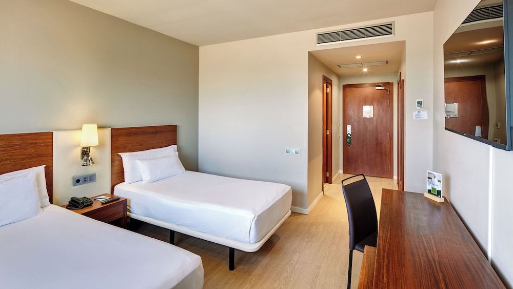 Classic Twin Room