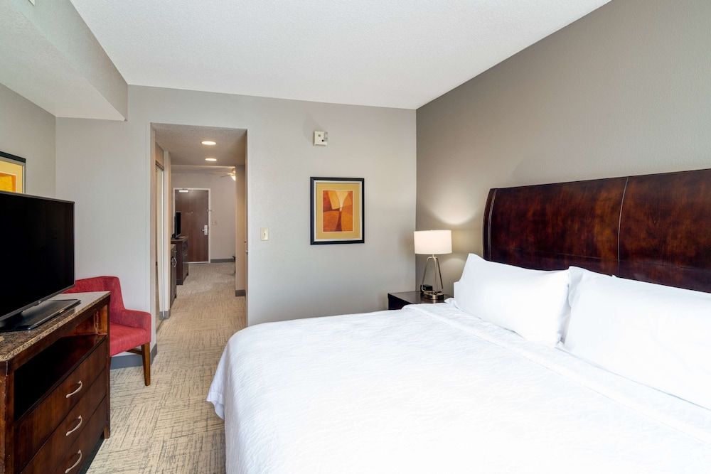 King Bedroom Evolution Suite