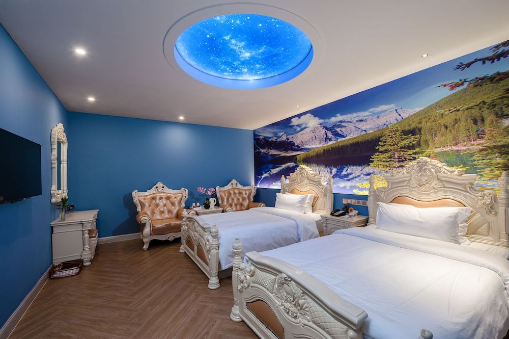 Nan Yang Royal Hotel Superior King Room (No Window)