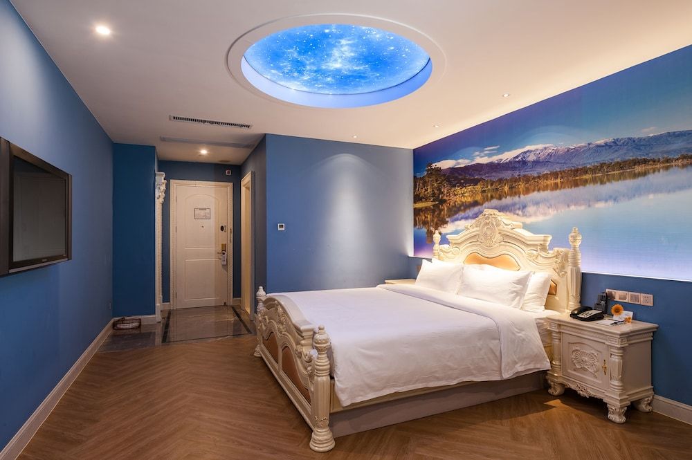 Nan Yang Royal Hotel Superior King Room (No Window) 7