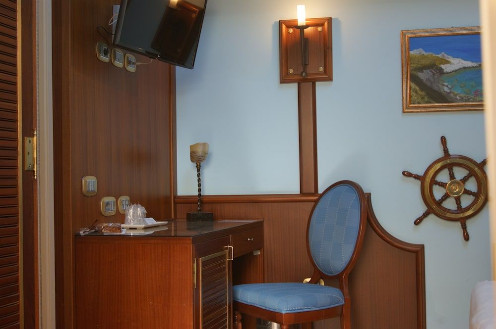 Hotel Il Principe Economy Room 5