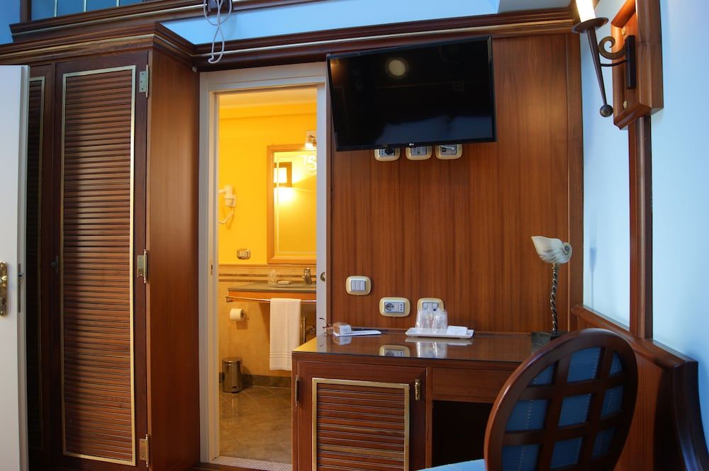 Hotel Il Principe Economy Room 6