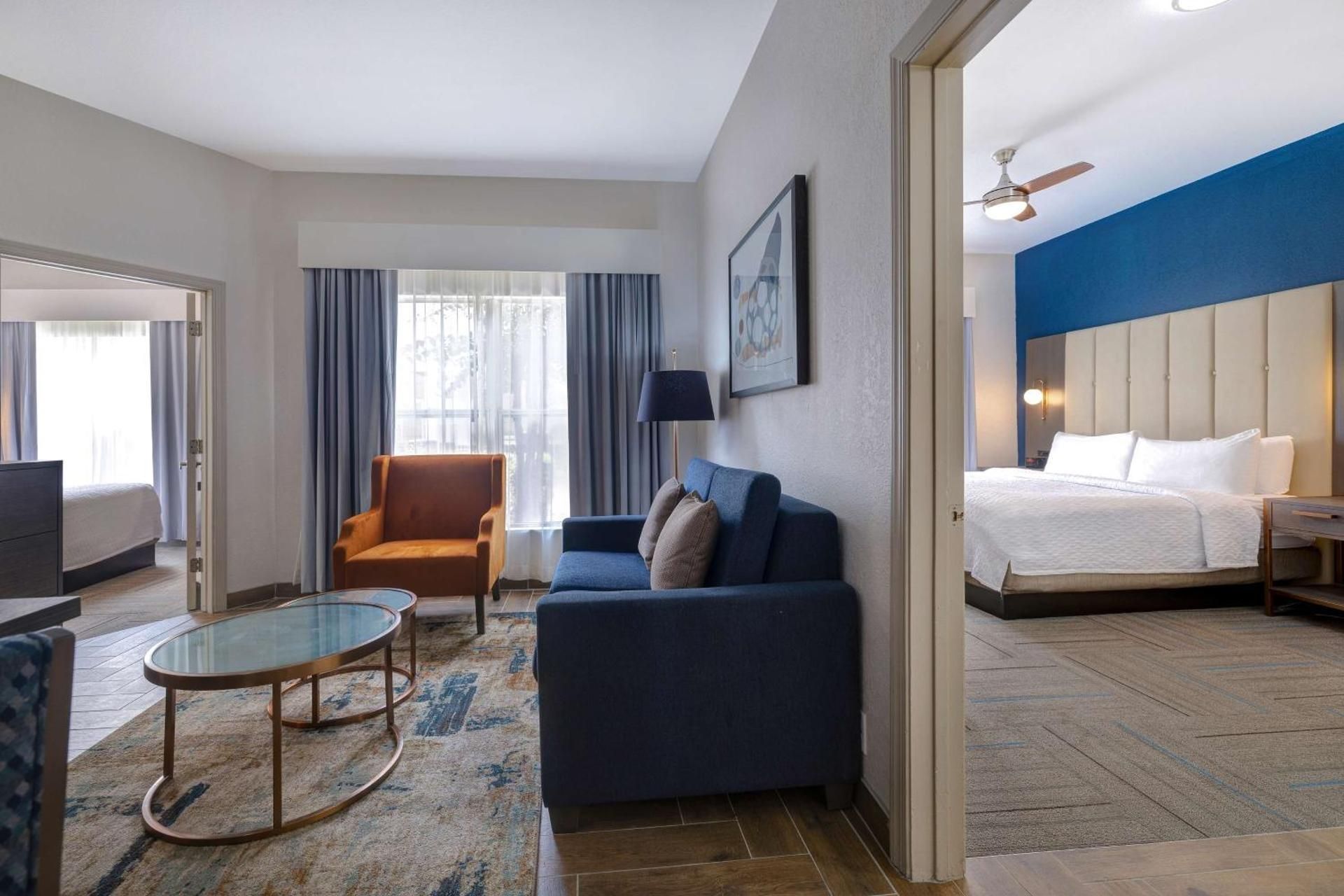 1 KING 2 DBL BEDS 2 BDRM 2 BATH SUITE NONSMOK