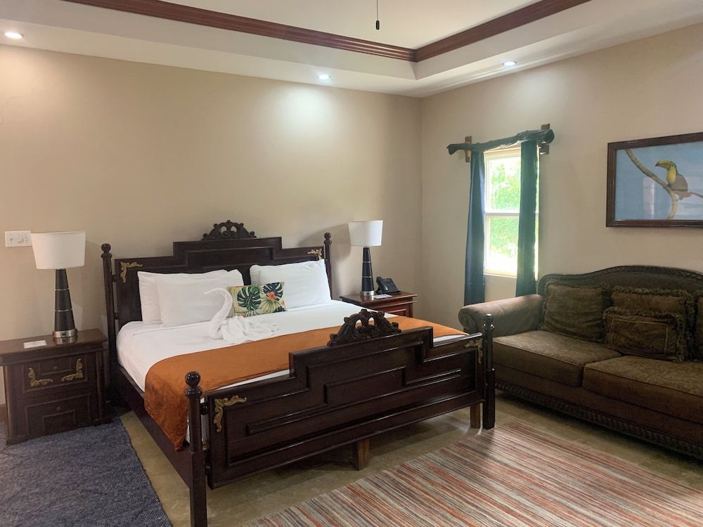 Black Orchid Resort Luxury Garden View Suite 6