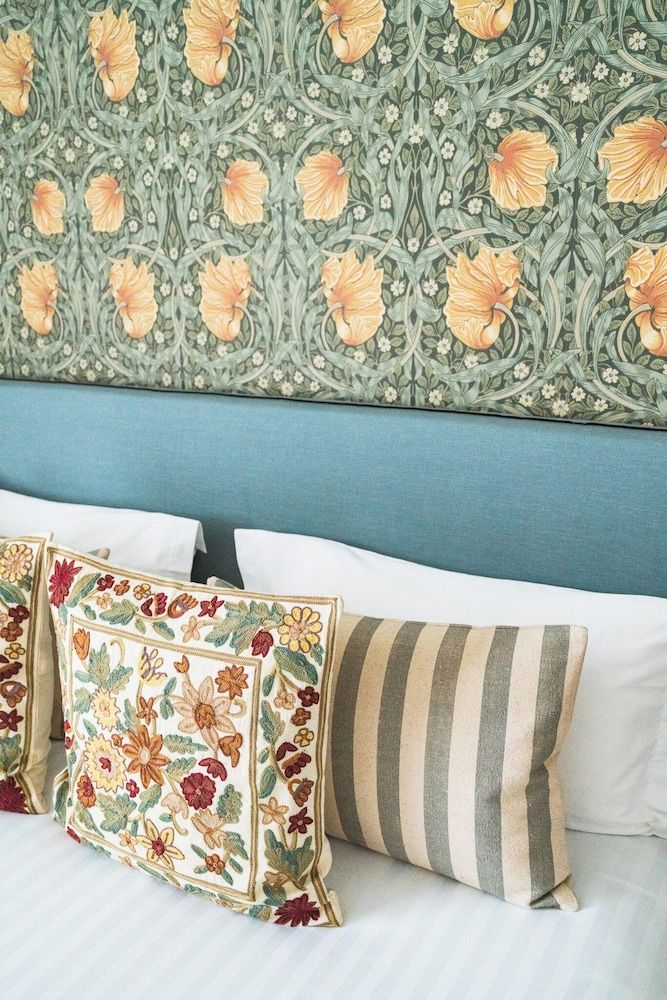 Hotel Edouard VII Superior Room, 1 King Bed, Balcony 3