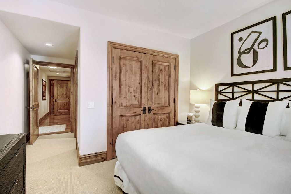 Room, 2 Bedrooms (Residence)