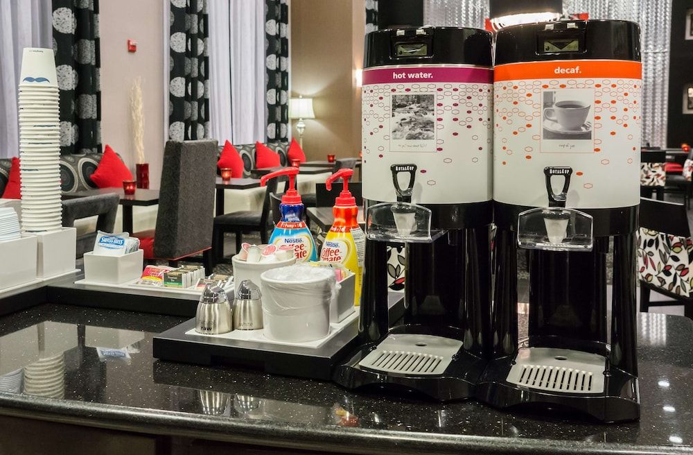 undefined Hampton Inn & Suites Orlando-John Young Pkwy/S. Park 9