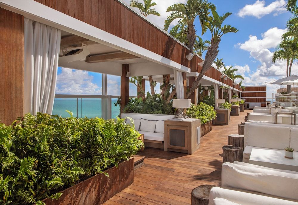 undefined 1 Hotel South Beach 2