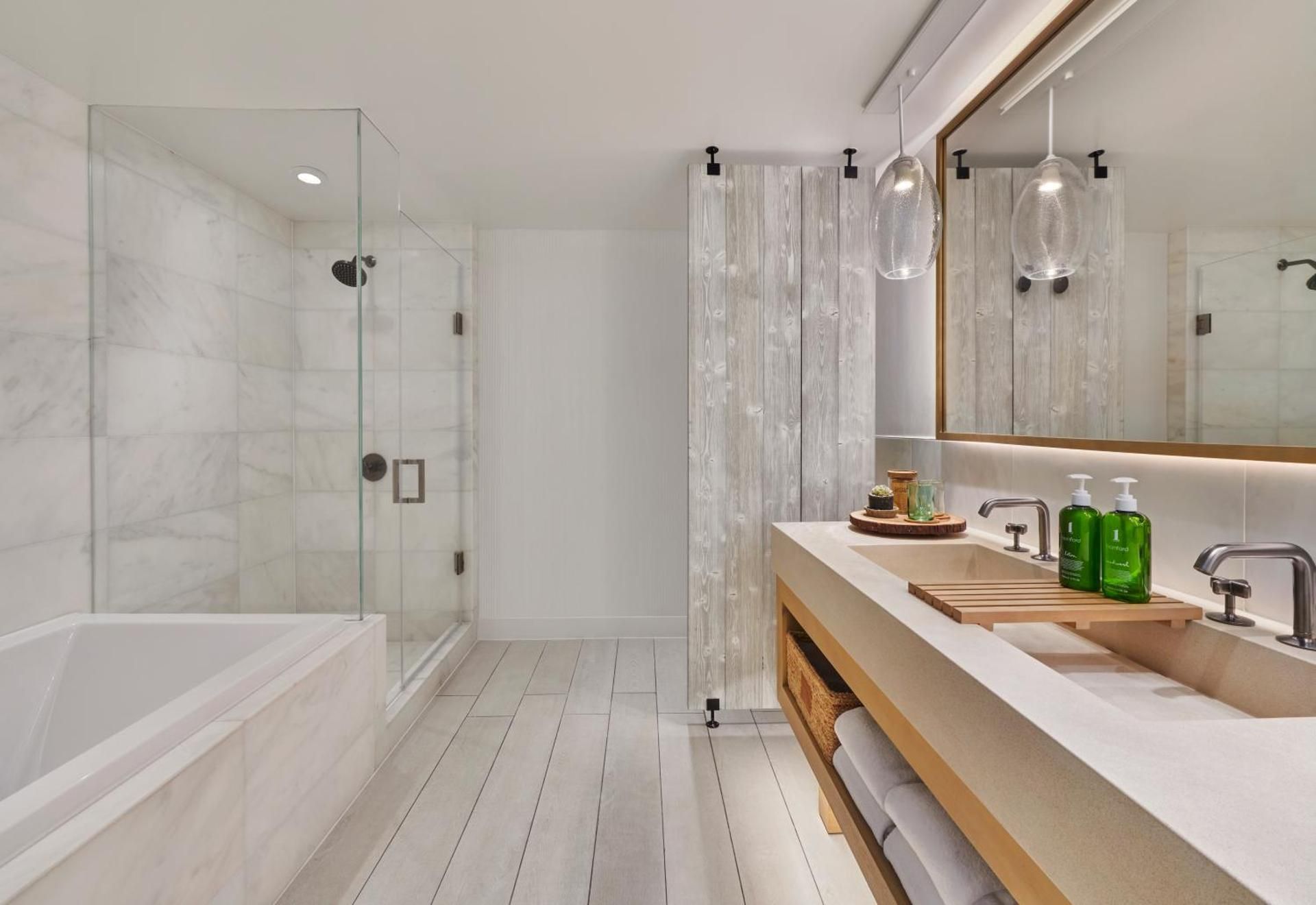 One-Bedroom King Suite with City View