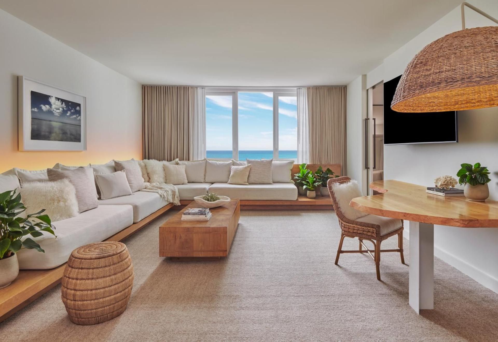 One-Bedroom King Suite with City View