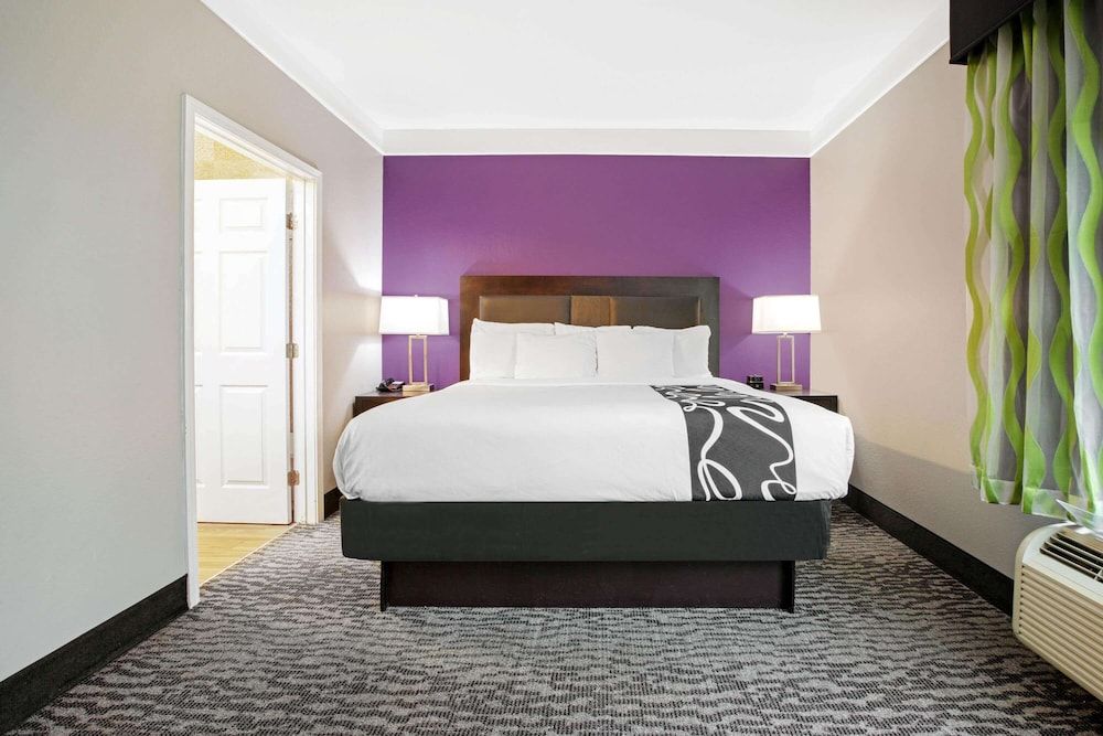 Superior Suite, 1 King Bed, Non Smoking