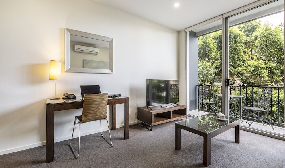 Punthill Knox Two Bedroom Apartment - Adjoining 15