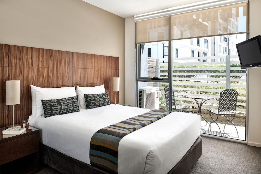 Punthill Knox Two Bedroom Apartment - Adjoining 2