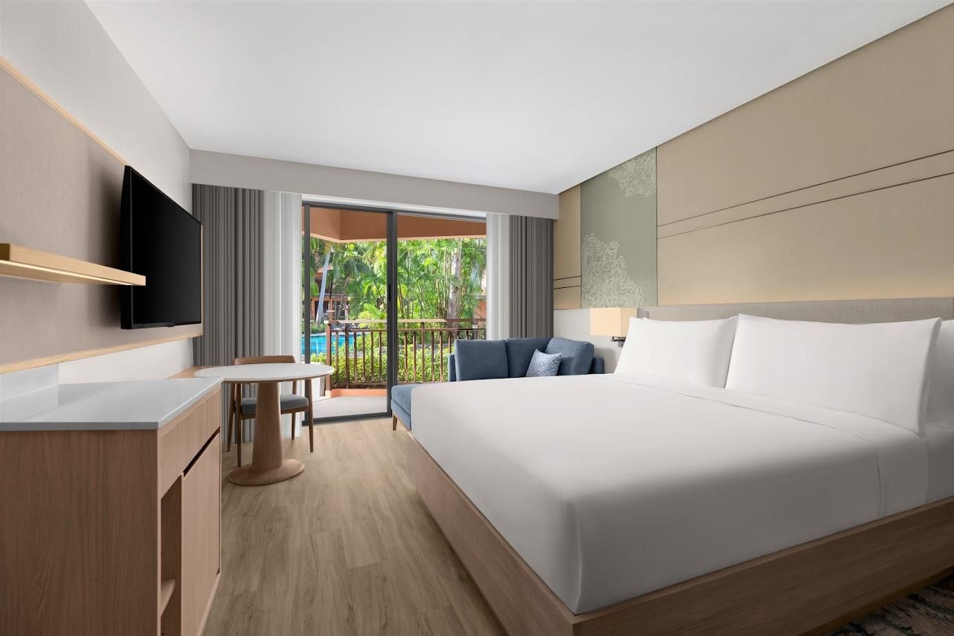 Premier, Guest room, 1 King, Terrace