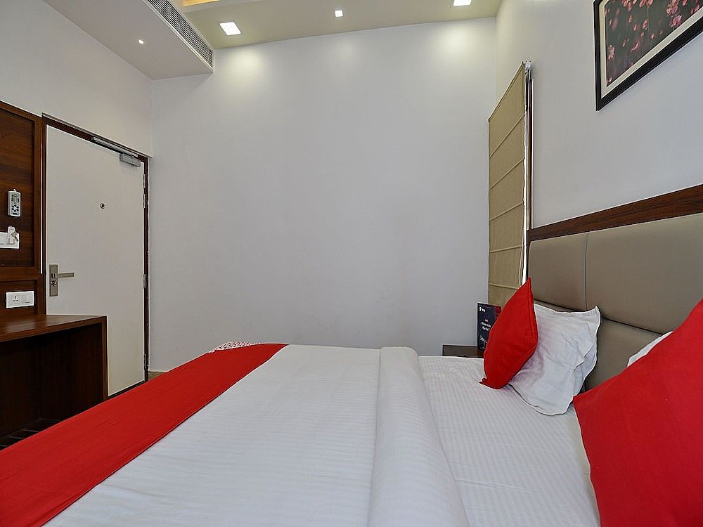 Hotel Ajmer Regency Deluxe Room 5