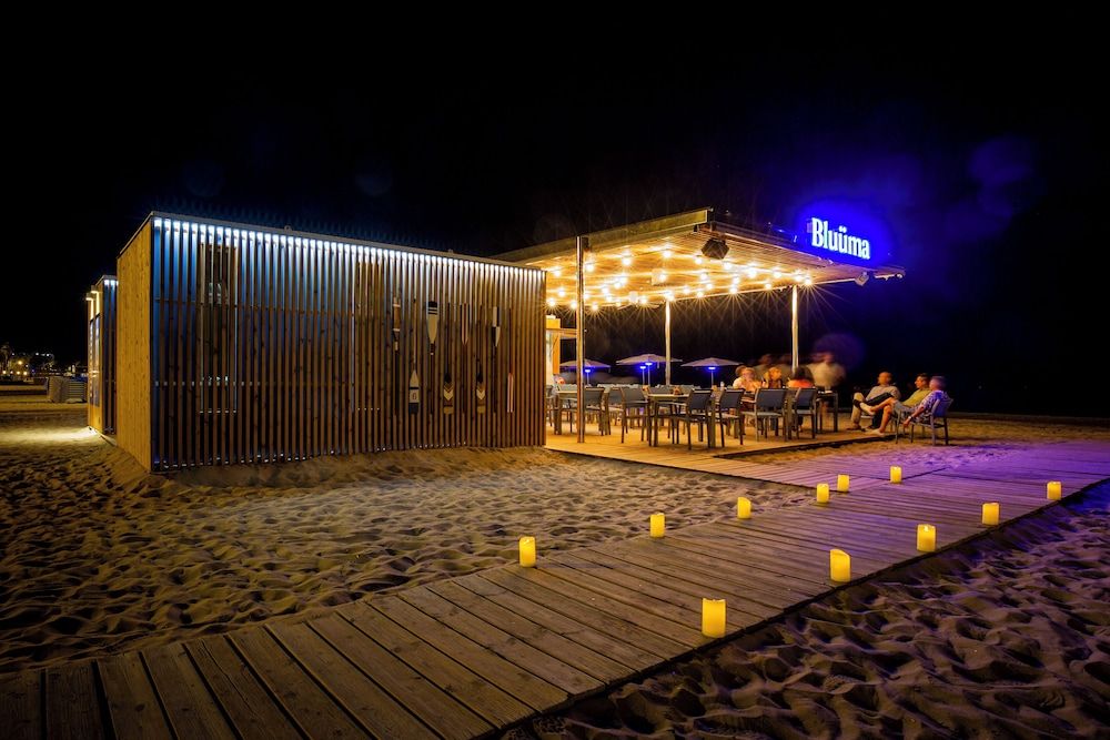 Beach bar