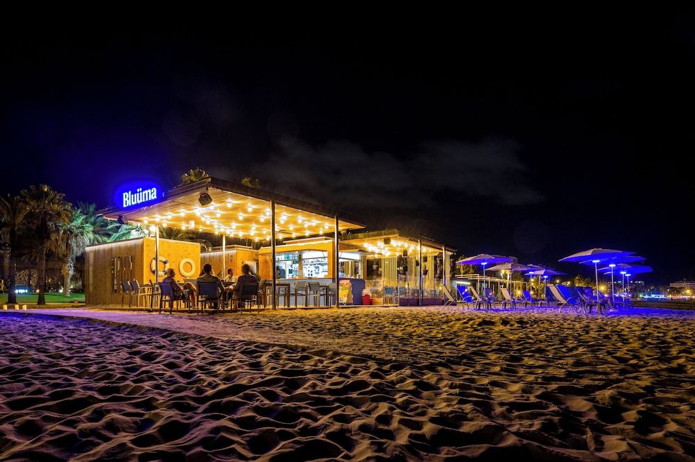 Beach Bar