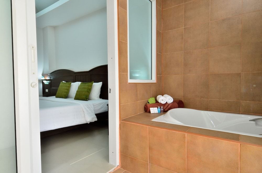Samui First House Hotel Standard Room 6