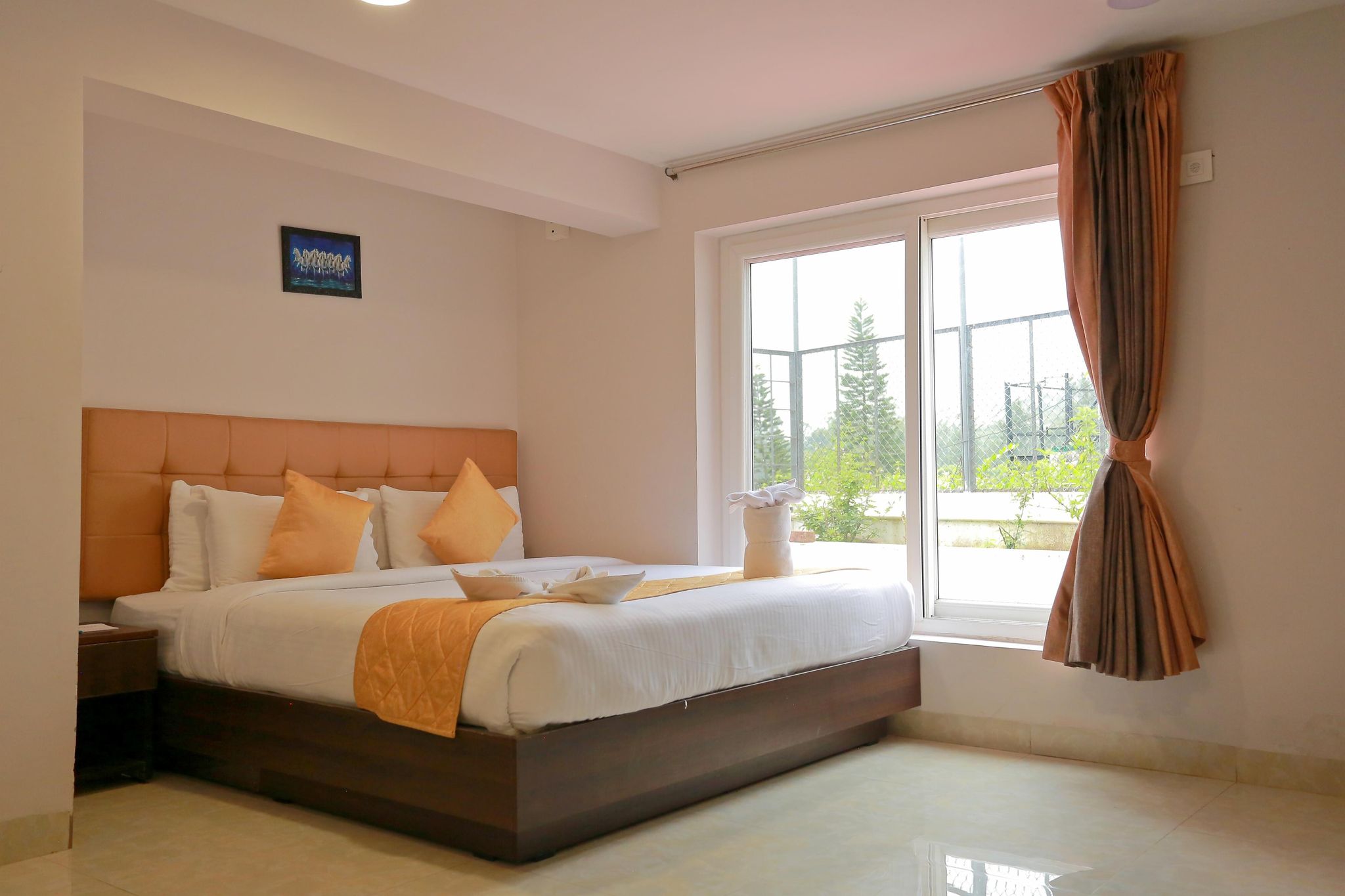 Grand Signature Hotel and Spa Standard Room Non AC 2
