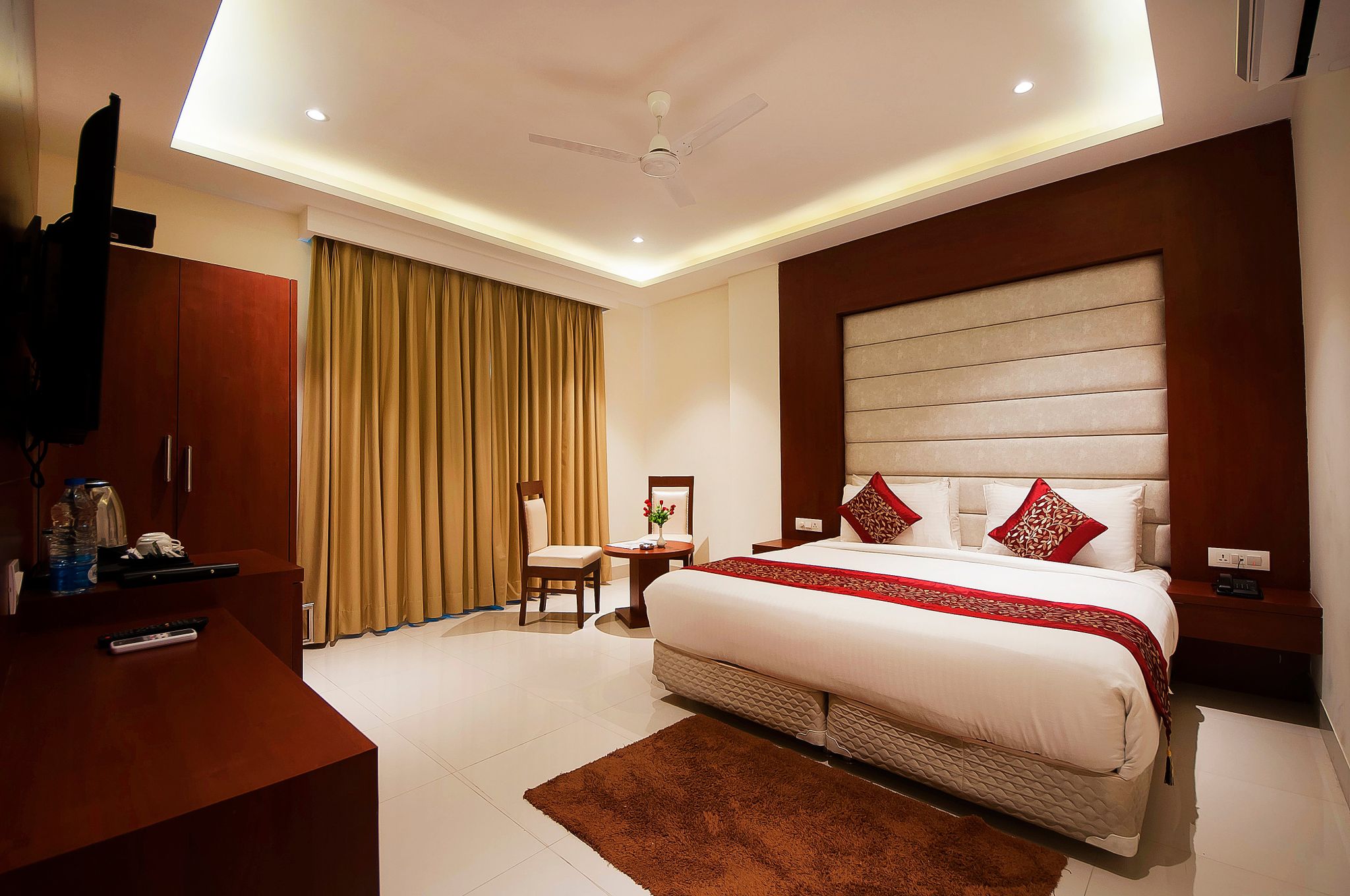 Hotel Z Suite Near Delhi Airport Executive Room with FREE Airport Drop 10