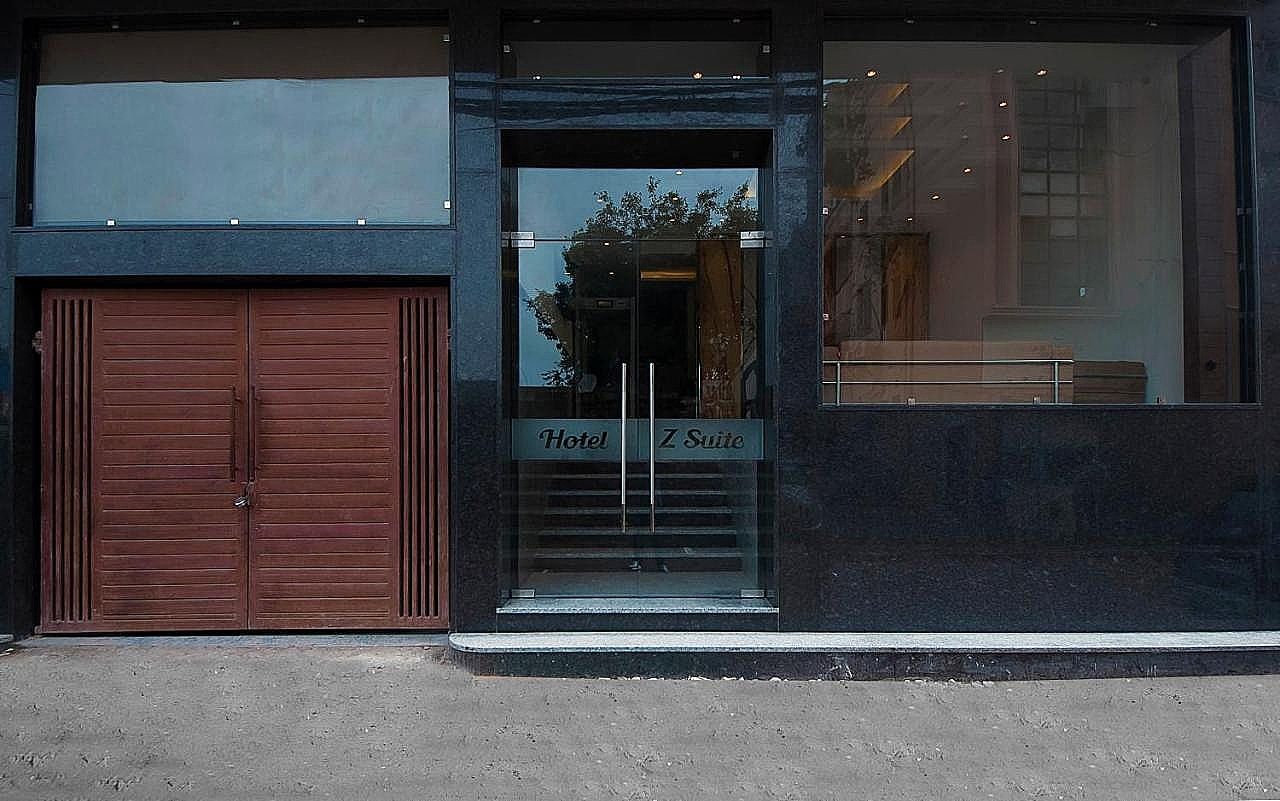 undefined Hotel Z Suite Near Delhi Airport 6