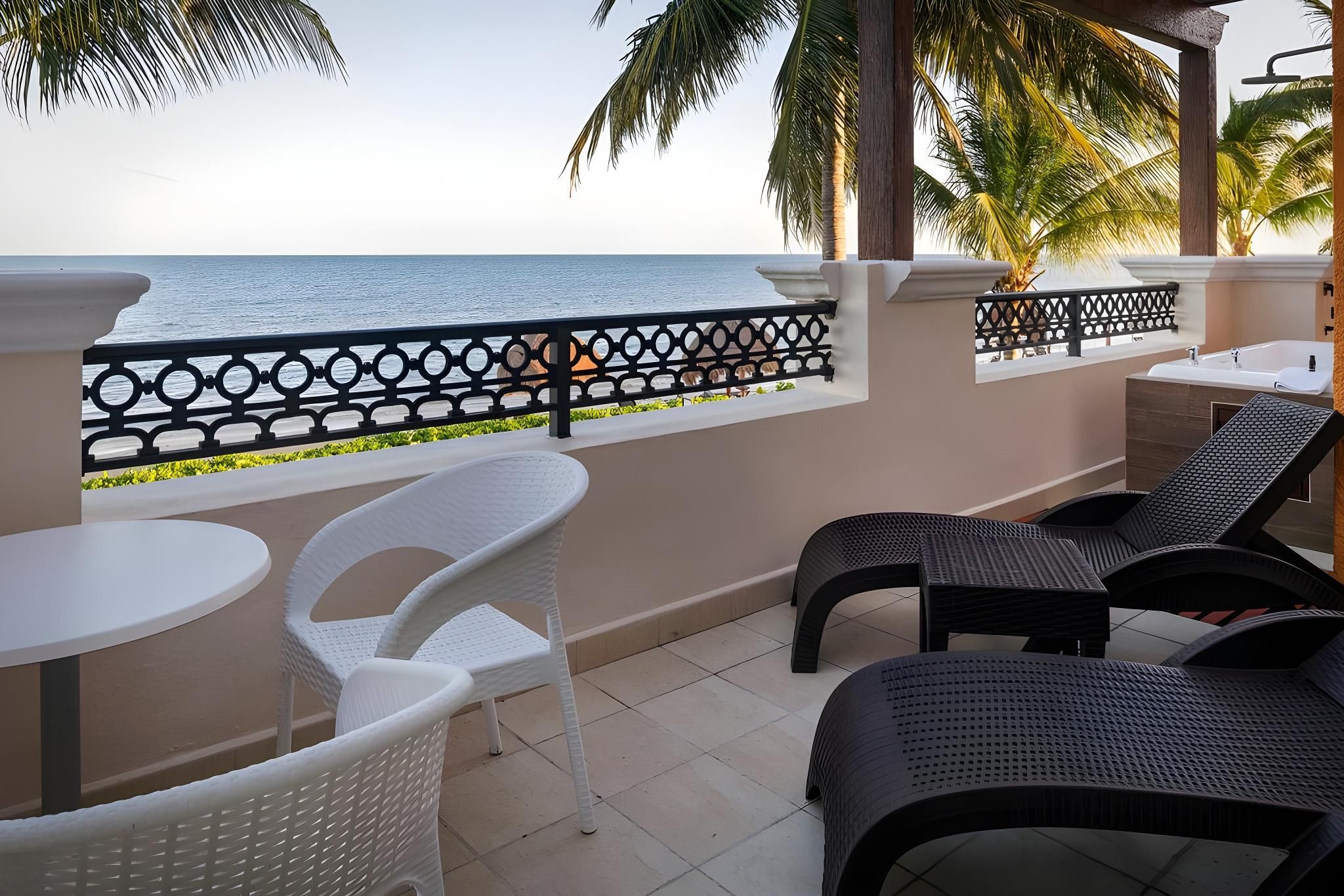 Privilege Honeymoon Suite