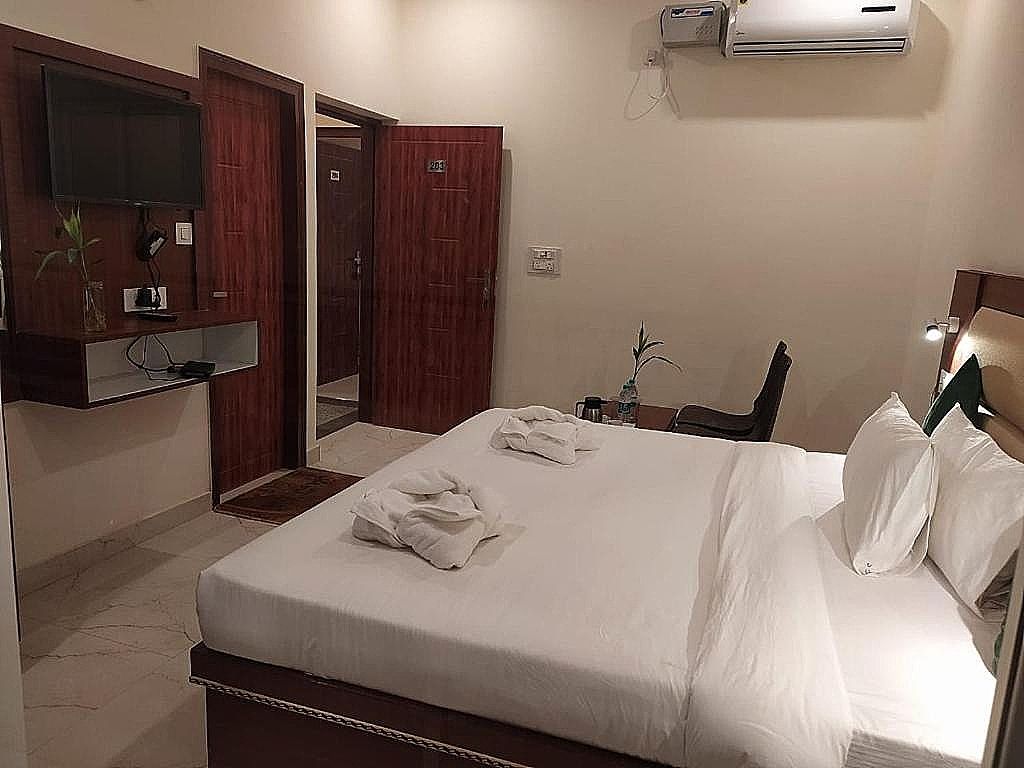 undefined Hotel The Shivaay - Delight Inn 4