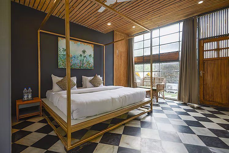Signature Deluxe Room