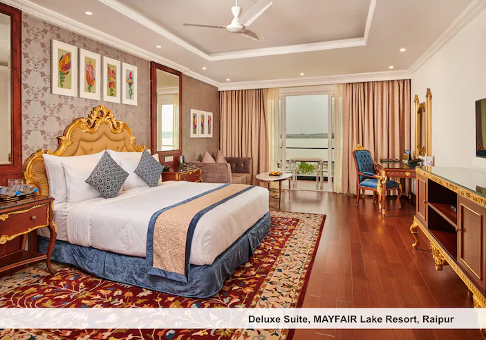Deluxe Suites with Balcony & Bathtub