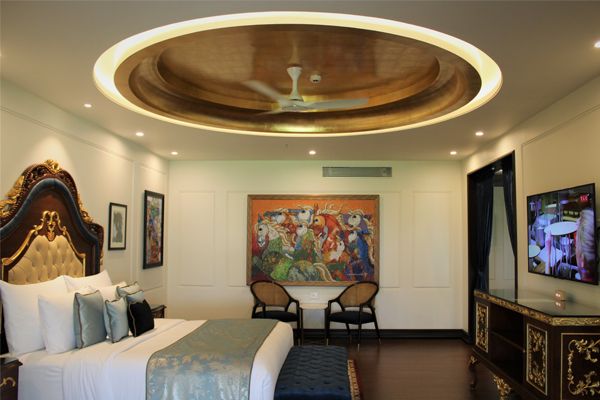 Royal Villa - 2 Bedrooms Villa With Jacuzzi in the Bath Tub