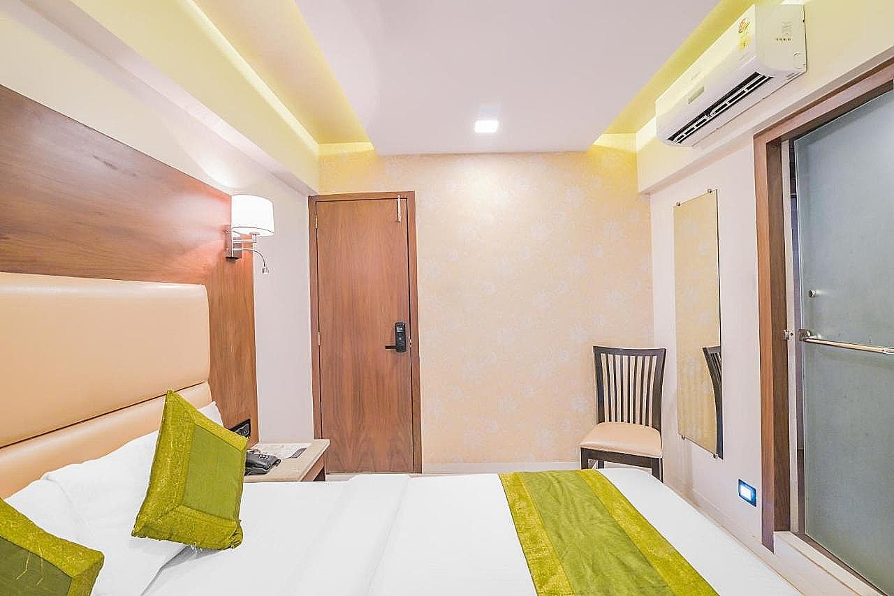 OXFORD HOTEL Standard Room 2