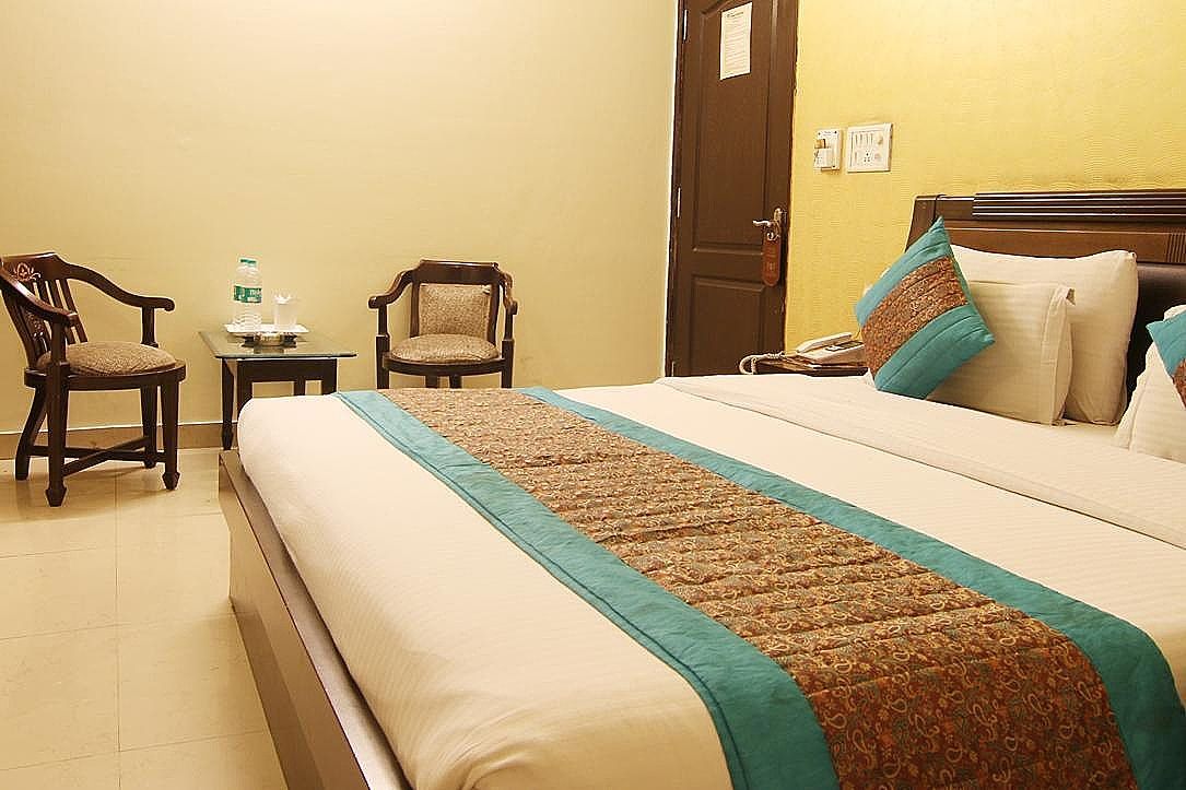Hotel Shimla Heritage ( Near BLK Hospital) Deluxe Double AC Room 3