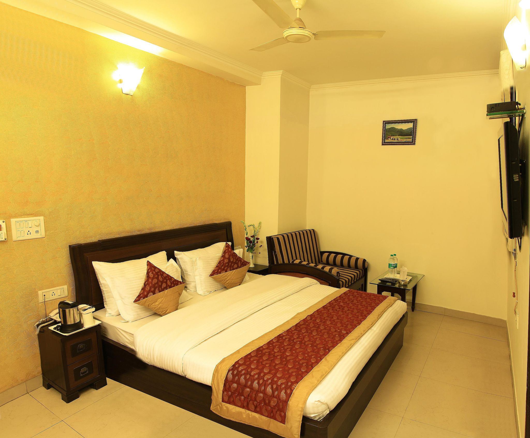 Hotel Shimla Heritage ( Near BLK Hospital) Deluxe Double AC Room 5