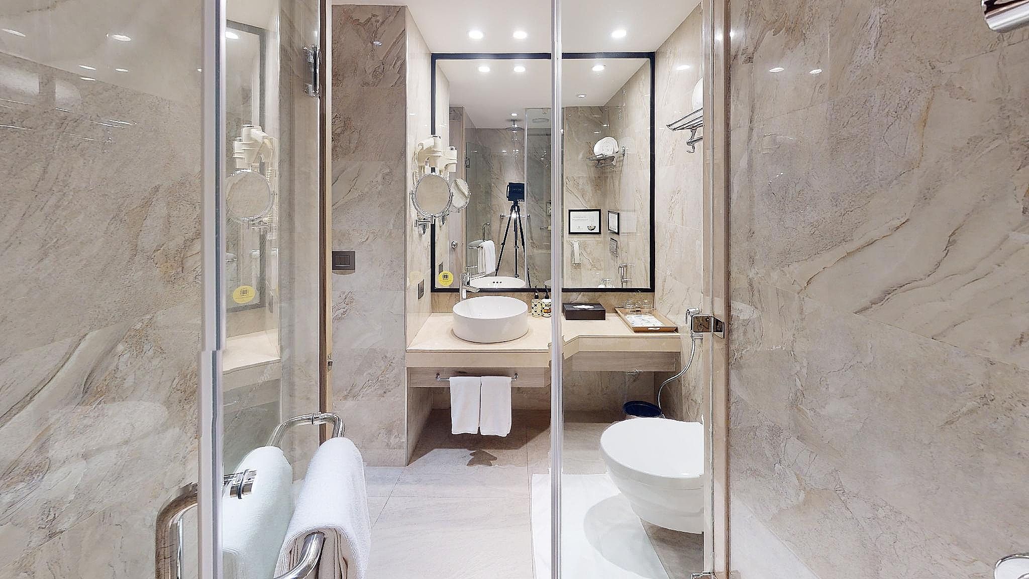 Lemon Tree Premier, New Town, Kolkata Deluxe King 7