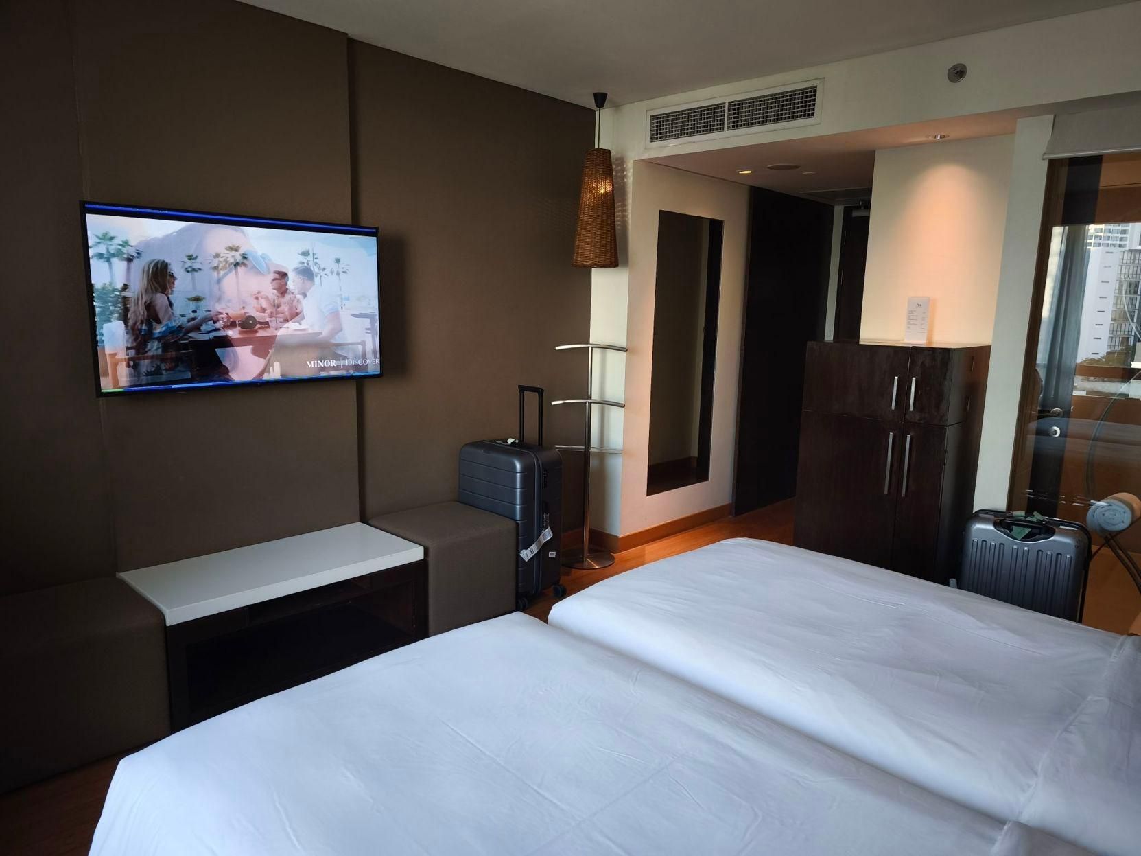 NH Bangkok Asoke Superior Room 4
