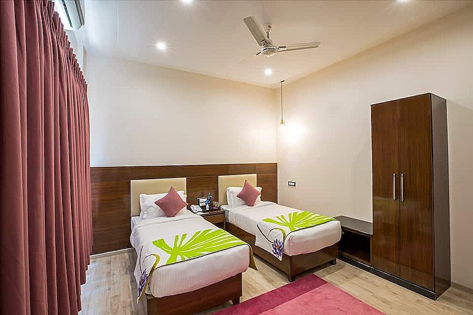 Deluxe Double Room with Aravali View