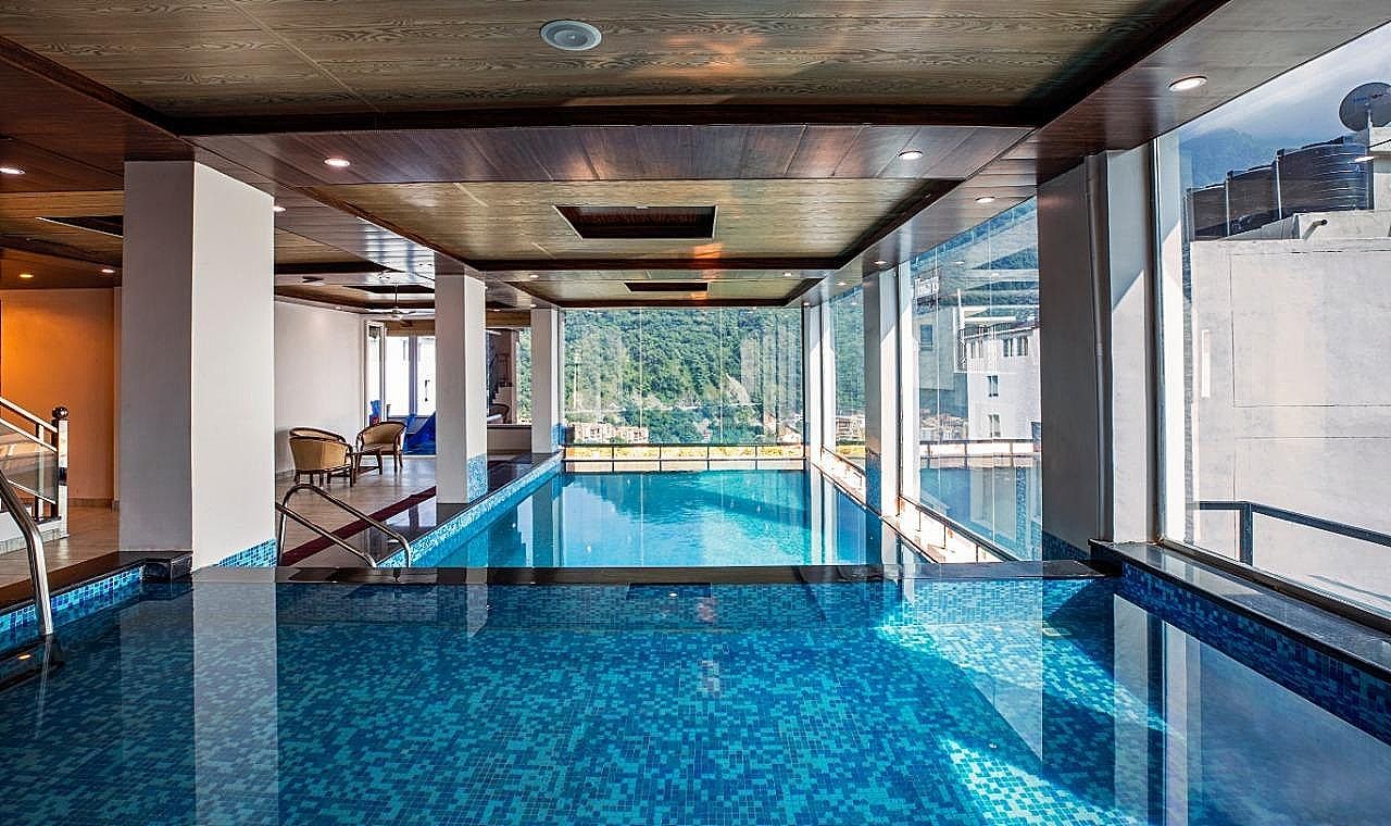 Swimming pool