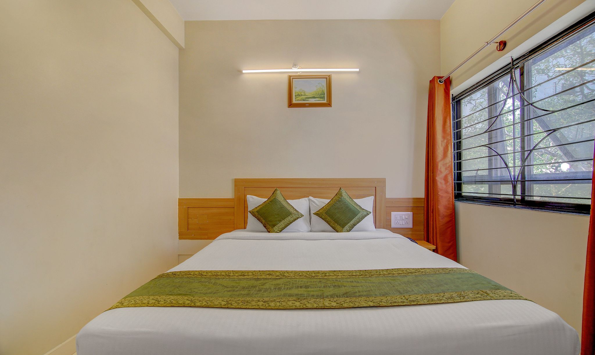 Itsy Hotels KES Residency, 10 min from KSR Bengaluru City Junction Standard Double Room 3
